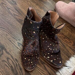 Madewell Brown Leopard Ankle Boots